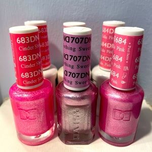 DND Daisy gel colors 683, 684, 707